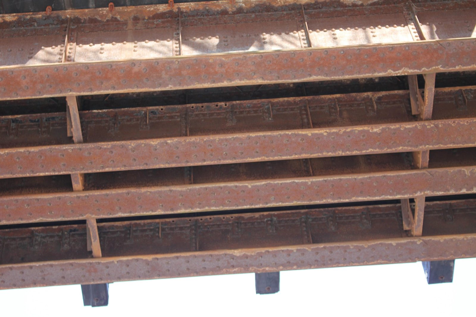 Under center span
